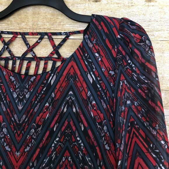 Want And Need Red & Black Lattice Back Shift Dress - Size Small - Chevron Print - Picture 5 of 6
